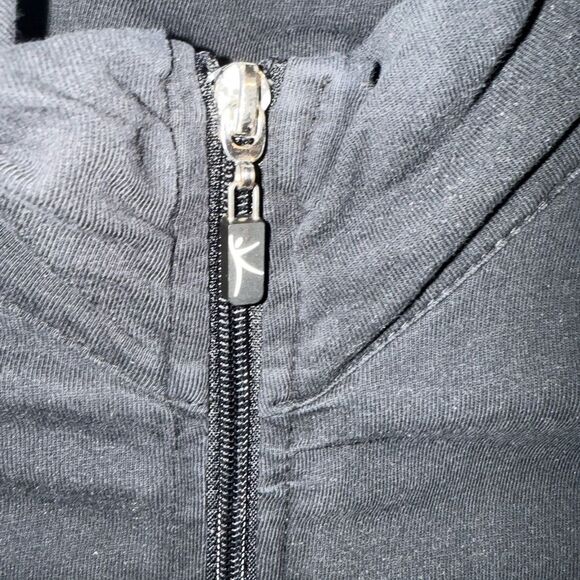 Danskin Black and White Swirl Pattern Jacket - Picture 2 of 6